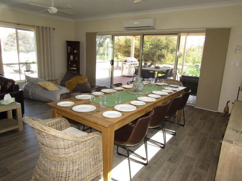Royston Retreat - Great Ocean Road Tourism 3