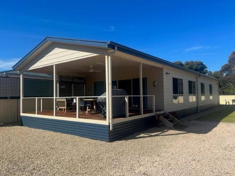 Royston Retreat - Great Ocean Road Tourism 0