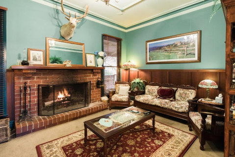 Rustic Refuge Guesthouse - Great Ocean Road Tourism 2