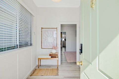 Sage Cottage! CBD Perfection! - Great Ocean Road Tourism 3