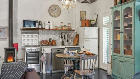 Saint Eloi Le Studio - Great Ocean Road Tourism 1