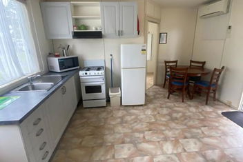 Sale Caravan Park with Great Ocean Road Tourism