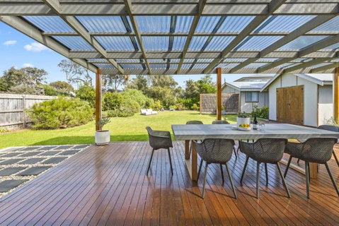 Salt Air Beach Retreat - 280m Walk To Foreshore, Check Out 5pm Sunday! - Great Ocean Road Tourism 2