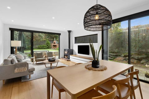 Salt On Walker - Great Ocean Road Tourism 1