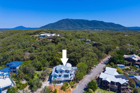 Salt Spray - Great Ocean Road Tourism 1