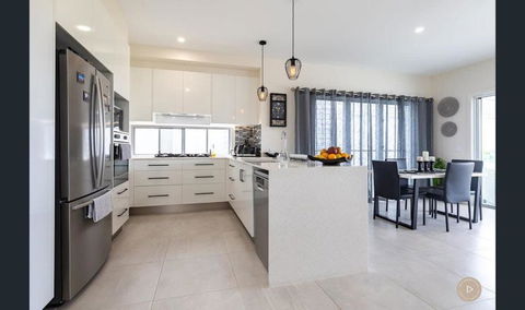 Salt Zen Holiday Townhouse - Great Ocean Road Tourism 3