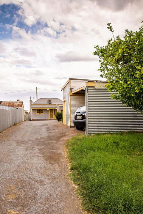 SaltBush Cottage - Great Ocean Road Tourism 0