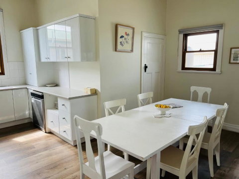 Saltwater Bungalow - WiFi - Great Ocean Road Tourism 3