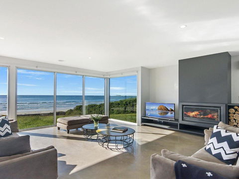 Saltwater Retreat - Great Ocean Road Tourism 1