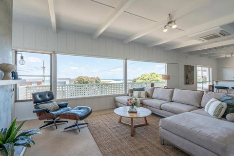 Saltwater Terrace With Panoramic Ocean Views - Great Ocean Road Tourism 0