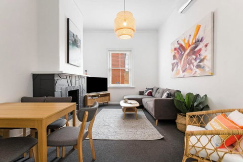Salty Pines - 3BR House Glenelg South - Great Ocean Road Tourism 0
