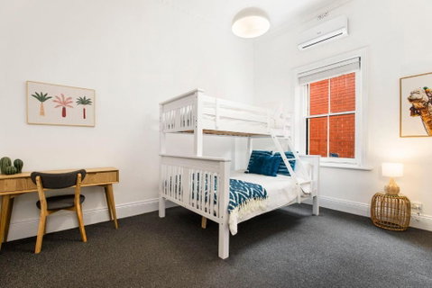 Salty Pines - 3BR House Glenelg South - Great Ocean Road Tourism 3