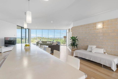 Samphire Middleton-Beach - BYO Linen - Wi-Fi-Luxury-Family - Great Ocean Road Tourism 3