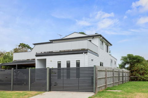 Sanctuary Lodge By Ready Set Stay - BYO LINEN & TOWELS - Great Ocean Road Tourism 2