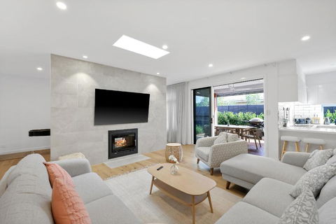 Sanctuary Of Hope By Ready Set Stay - Cowes - Great Ocean Road Tourism 1