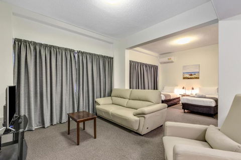 Rockhampton Riverside Central Hotel Official - Great Ocean Road Tourism 3