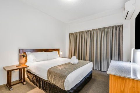 Rockhampton Riverside Central Hotel Official - Great Ocean Road Tourism 0