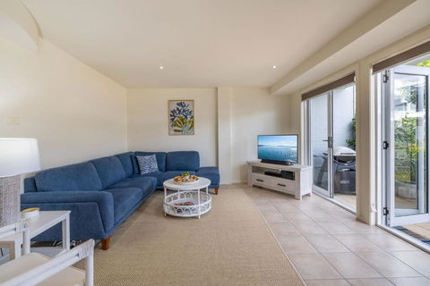 Sandcastles 4 -8 Ala Moana Way - Great Ocean Road Tourism 2