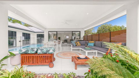 Sandcastles - Palm Cove - Great Ocean Road Tourism 1