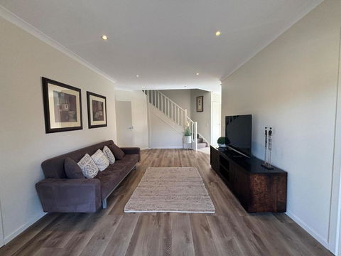 Sandpiper 10 - Close To Town And Beach - Great Ocean Road Tourism 2