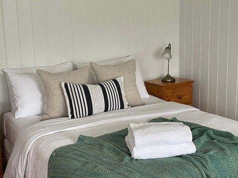Sandpiper - Charming Beach Villa - Great Ocean Road Tourism 3