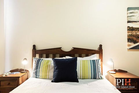 Sandy Bay Getaway W Spa 4 Bdr - Great Ocean Road Tourism 2