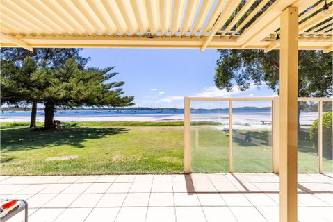 Sandy Beach House Corlette Unit 1 Waterfront WI-FI Aircon - Great Ocean Road Tourism 1