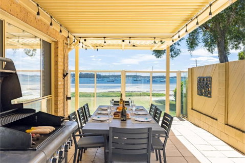 Sandy Beach House Corlette Unit 1 Waterfront WI-FI Aircon - Great Ocean Road Tourism 3