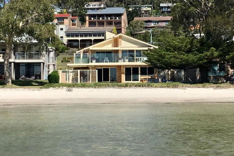 Sandy Beach House Corlette Unit 1 Waterfront WI-FI Aircon - Great Ocean Road Tourism 0