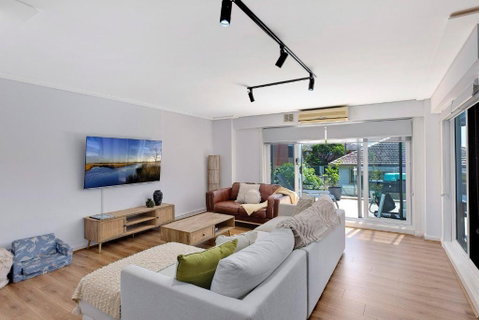Sandy Cove Apartment The Entrance 8 - Great Ocean Road Tourism 1