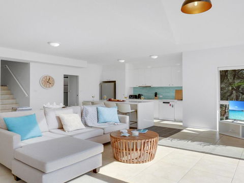 Sandy Cove - Great Ocean Road Tourism 2