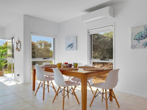 Sandy Cove - Great Ocean Road Tourism 3