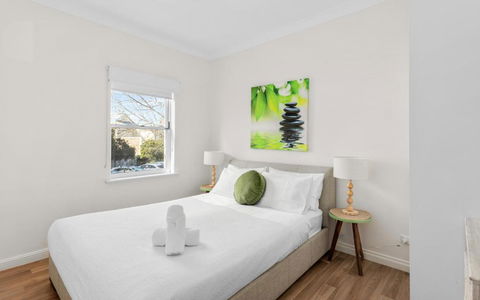 SEA BREEZE @ Smugglers Inn - Great Ocean Road Tourism 0