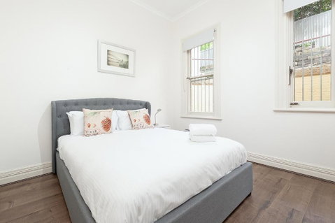 STUNNING SYDNEY HOME 1 - Great Ocean Road Tourism 3