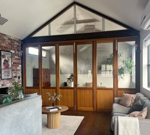 T H E L O F T - Stunning Private Apartment - Great Ocean Road Tourism 0