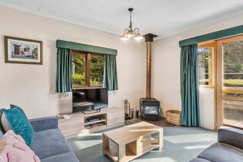 The Clocktower - Serene Stay At Herons Rise Vineyard - Great Ocean Road Tourism 2