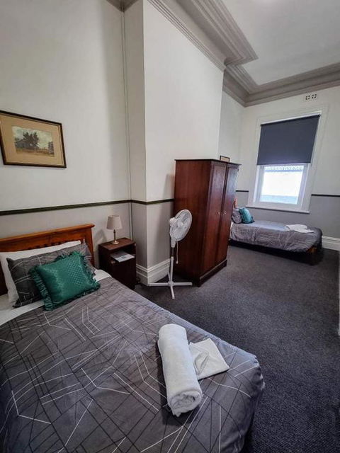 The Grand Hotel Millicent - Great Ocean Road Tourism 1