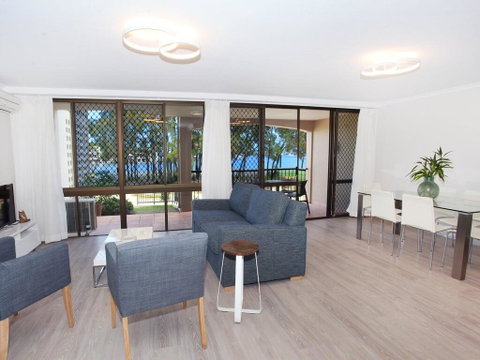 Beachport 14 - 2 BDRM Apt With Canal Views On Parkyn Pde - Great Ocean Road Tourism 3