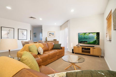 Beau Monde Apartments Newcastle - Boulevard Apartments - Great Ocean Road Tourism 0
