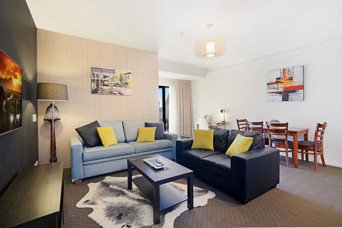 Beau Monde Apartments Newcastle - Boulevard Apartments - Great Ocean Road Tourism 1