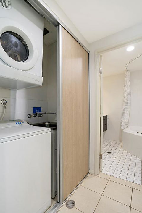 Beau Monde Apartments Newcastle - Boulevard Apartments - Great Ocean Road Tourism 3