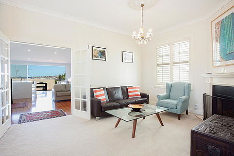Beautiful Coastal Family-Sized Home - Great Ocean Road Tourism 1
