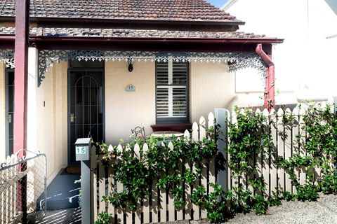 Beautiful Modern Historic Home Near Sydney Harbour - Great Ocean Road Tourism 0