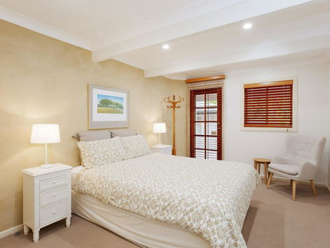 Beauty And The Beach', 88 Foreshore Drive - Large Home With WIFI & Water Views - Great Ocean Road Tourism 3