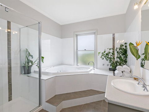 BEL MIREN - ESSINGTON - Great Ocean Road Tourism 2