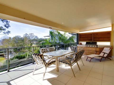 Bellima Beach House', 9 Jackson Close - Huge Duplex With Air Con And Fabulous Views - Great Ocean Road Tourism 2