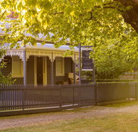 Belmont at Beechworth 2 bedrooms 2 bathrooms 2 couples - Great Ocean Road Tourism