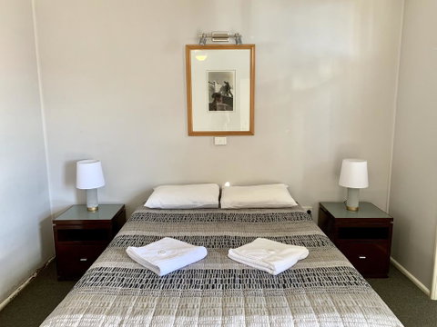 Bermagui Beach Hotel - Great Ocean Road Tourism 3