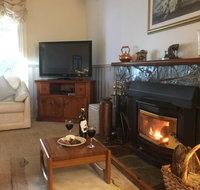 Bessie's Cottage - Great Ocean Road Tourism