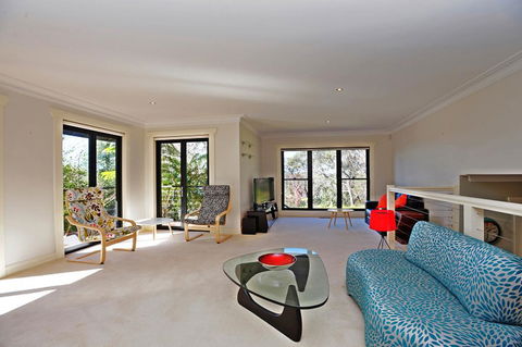 Black Cockatoo Retreat - Great Ocean Road Tourism 2